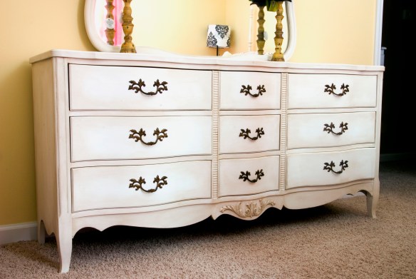 dresser1